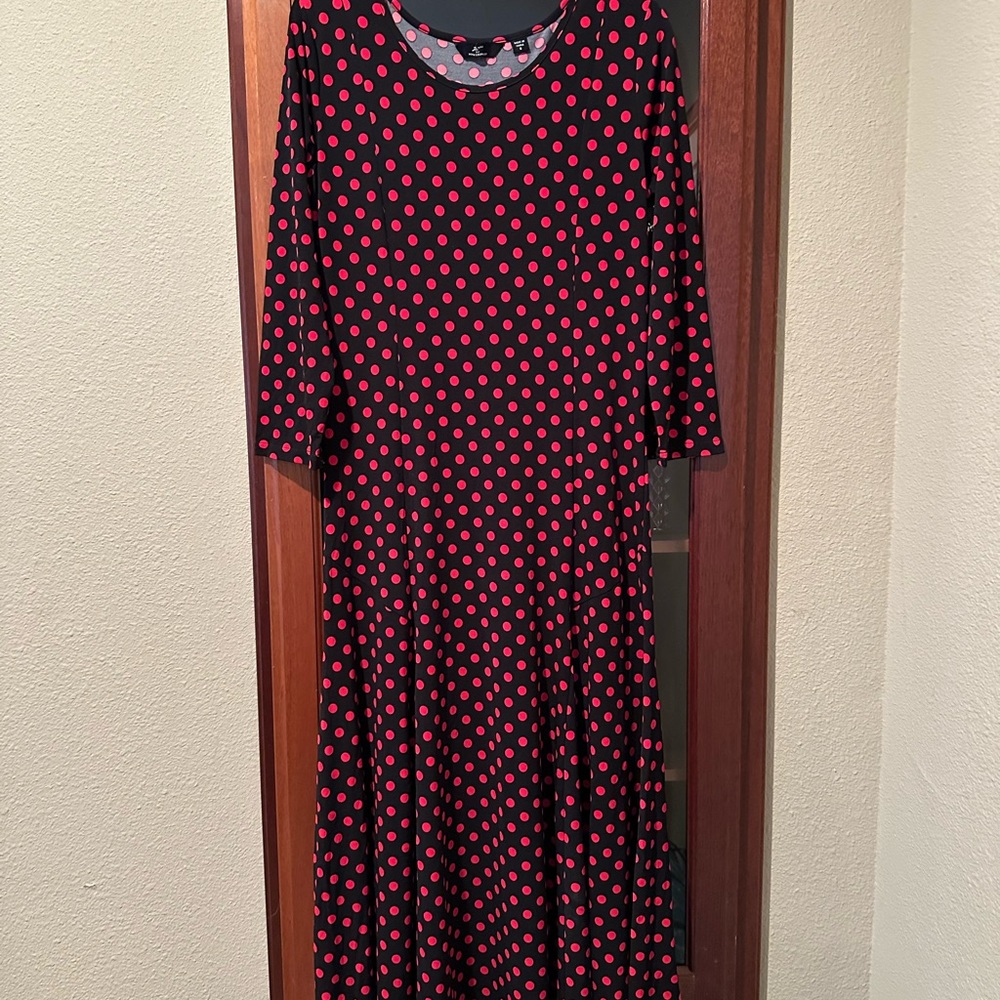 Nina Leonard Black and Red Polka Dot Long Sleeve Dress